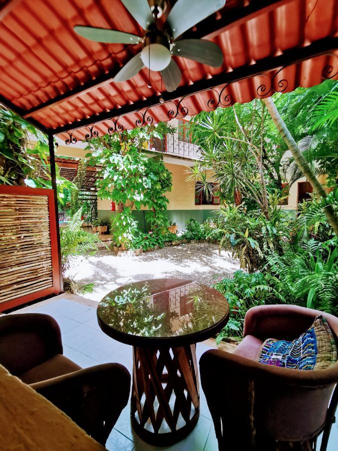 Casa Quetzal Hotel Вальядолид Экстерьер фото